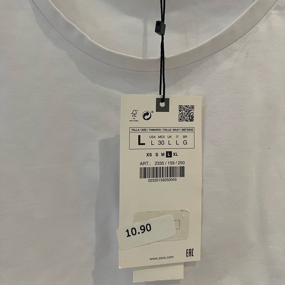 ZARA white short sleeve top - Picture 2 of 2